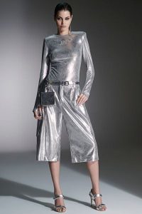 look metal